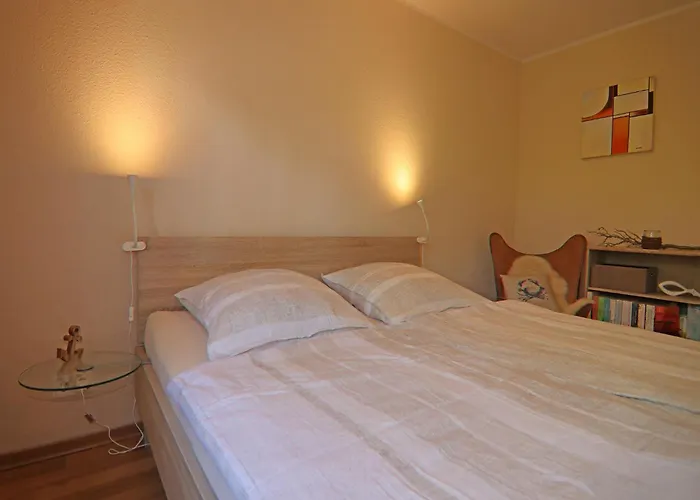 Moderne In Graal-mueritz, Strandnah