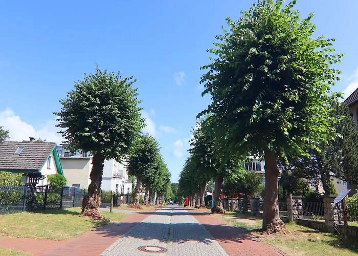 Moderne In Graal-mueritz, Strandnah